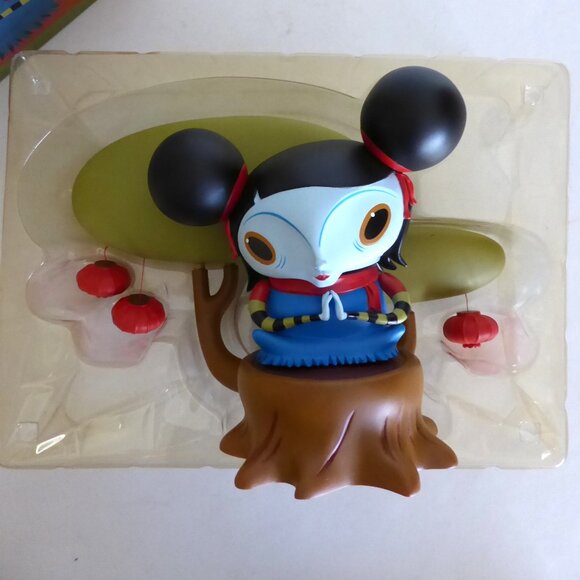 NEW RARE LE 500 2004 7.5” SCARY GIRL TREEDWELLER DESIGNER URBAN VINYL FIGURE - Picture 3 of 16